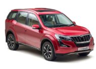 Mahindra XUV500 W7 AT